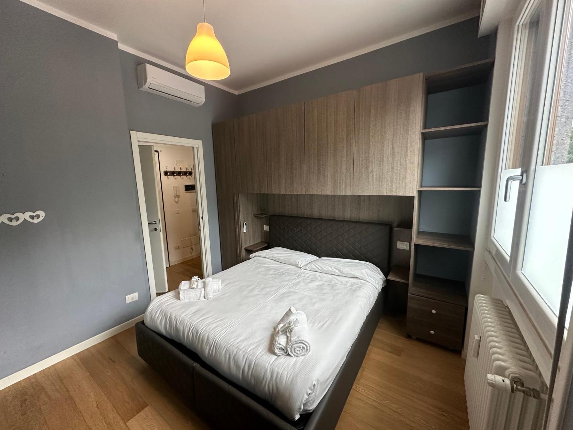 Metro Famagosta - Modern Suite Free Wifi & Parking Milán Exterior foto
